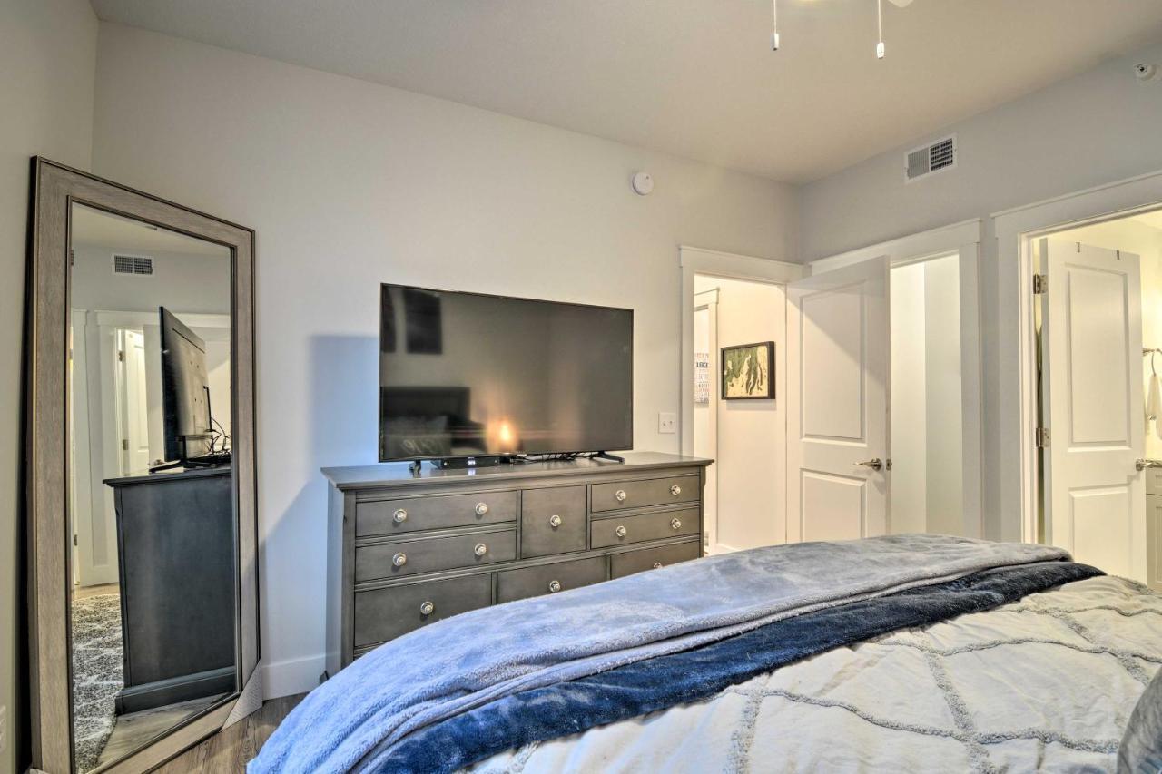 Modern Traverse City Condo About 1 Mi To Bay! Экстерьер фото