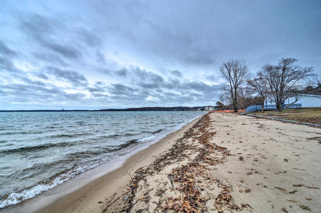 Modern Traverse City Condo About 1 Mi To Bay! Экстерьер фото